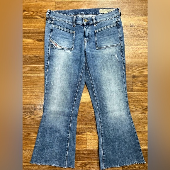 Womens Diesel low rise boot cut medium wash denim jeans. 27 waist altered inseam - Picture 1 of 10